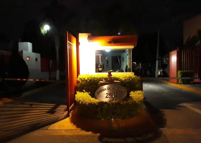 Casa Ejecutivo Zona Iteso Bahia De Acapulco
